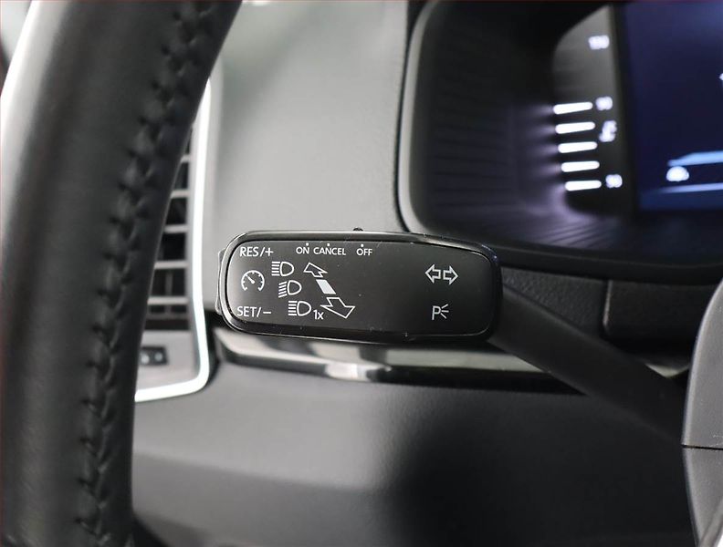 Škoda Karoq (2023) Style 2.0 TDI - fotka 21 z 24