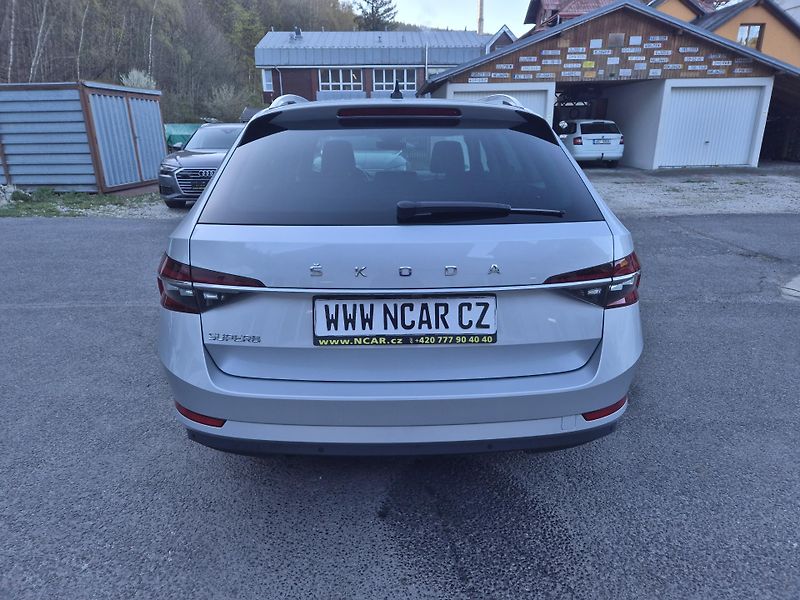 Škoda Superb Combi 2,0TDi 147kw DSG 17ALU - fotka 8 z 41