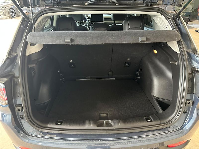 Jeep Compass 1,3T-GDi,LIMITED,130HP,ČR - fotka 26 z 27
