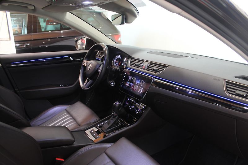 Škoda Superb (2017) 2.0TDI DSG 4x4 L&K  - fotka 21 z 41