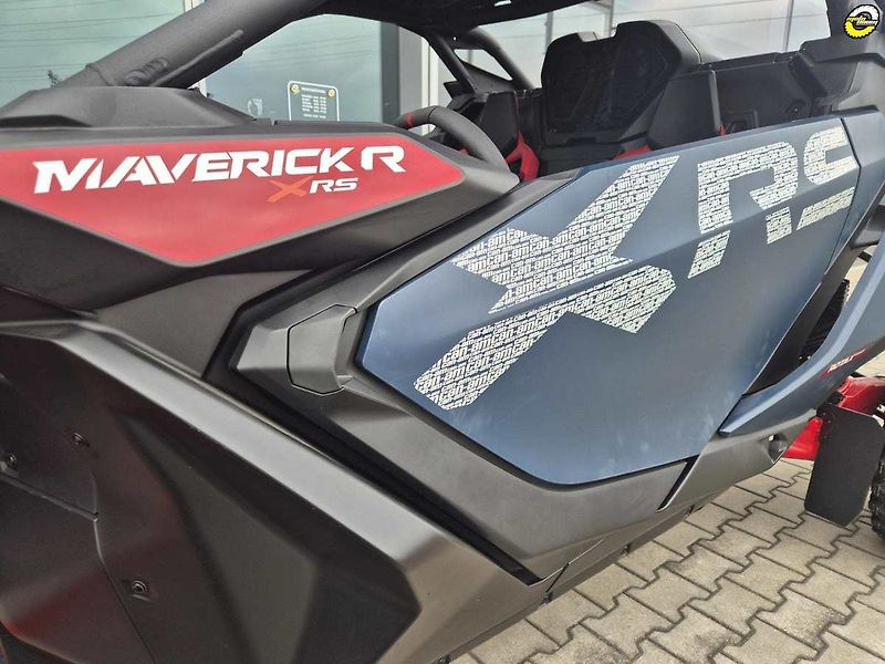 Can-Am Maverick R (2026) X RS DCT SAS 999T MY26 - fotka 13 z 26