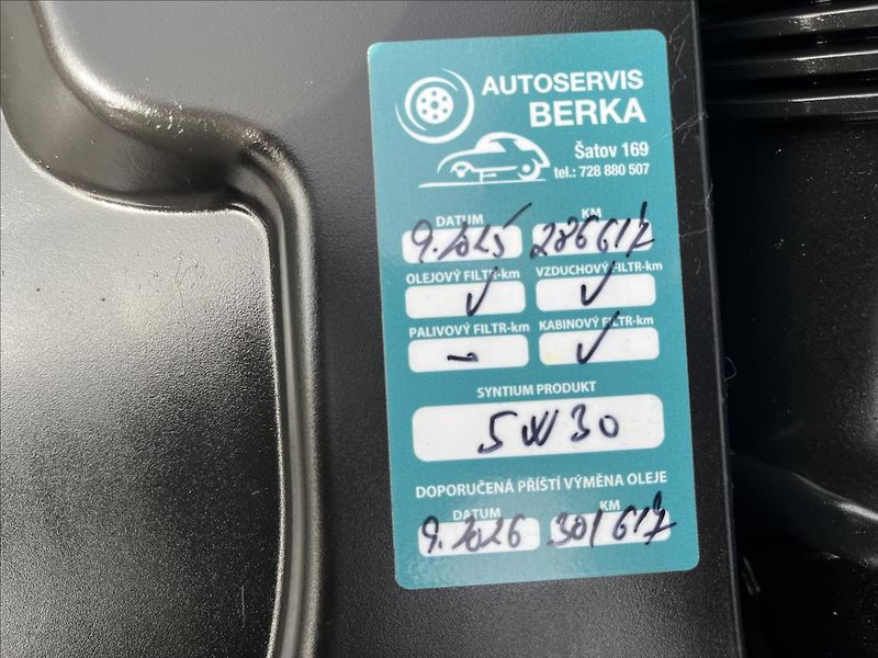 Mercedes-Benz Vito 2,1 119CDi 8.MÍST LONG 4x4 AUT - fotka 33 z 49