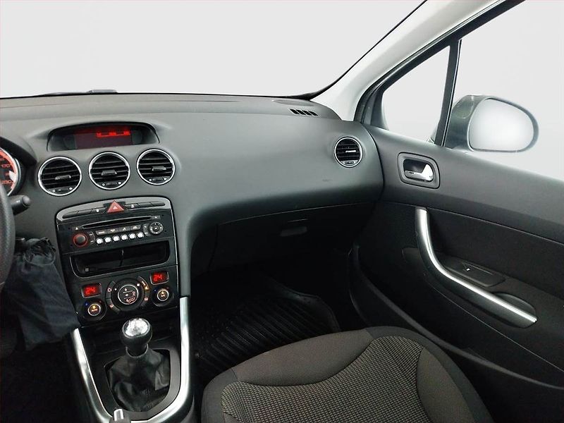 Peugeot 308 (2013) 1.6 VTi, Serv.kniha, Tempomat - fotka 8 z 17
