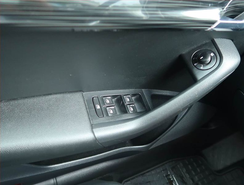 Škoda Octavia (2018) Style 1.6 TDI, Automat, ČR - fotka 16 z 16
