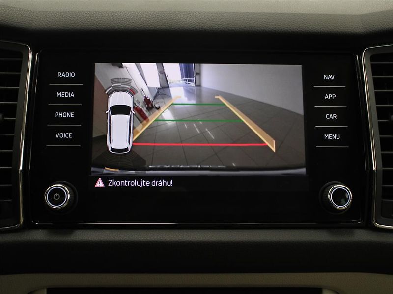 Škoda Kodiaq 2,0 TDI 140kW DSG 4x4 Style DP - fotka 10 z 29