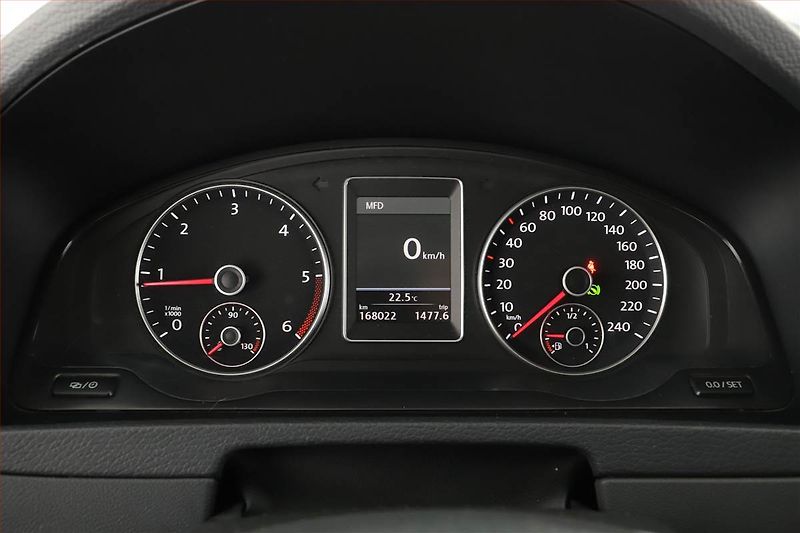 Volkswagen Multivan (2014) Highline 2.0 TDI 4Motion, ČR - fotka 8 z 17