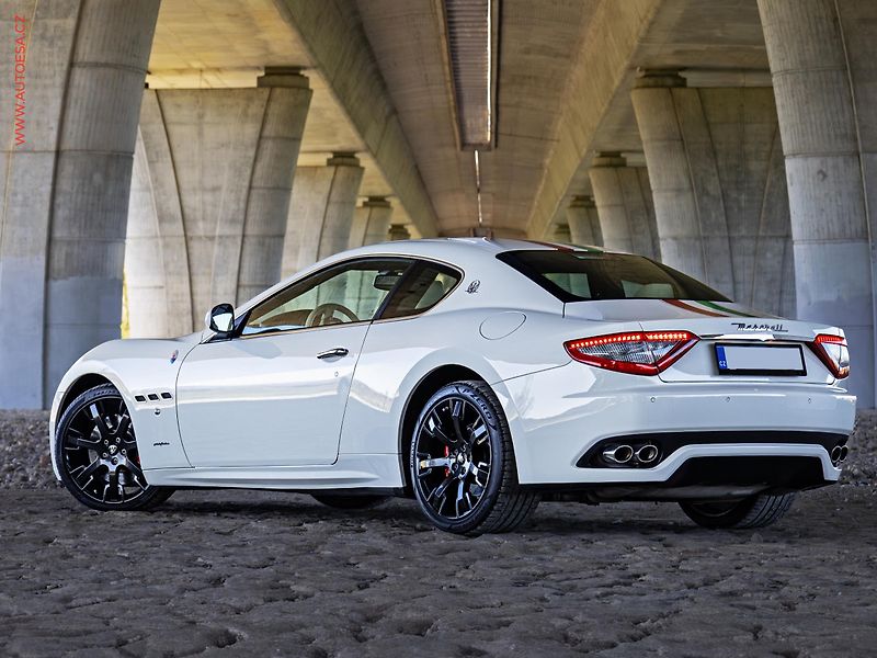 Maserati GranTurismo (2010) 4.7 V8 S Automatic, ČR - fotka 6 z 22