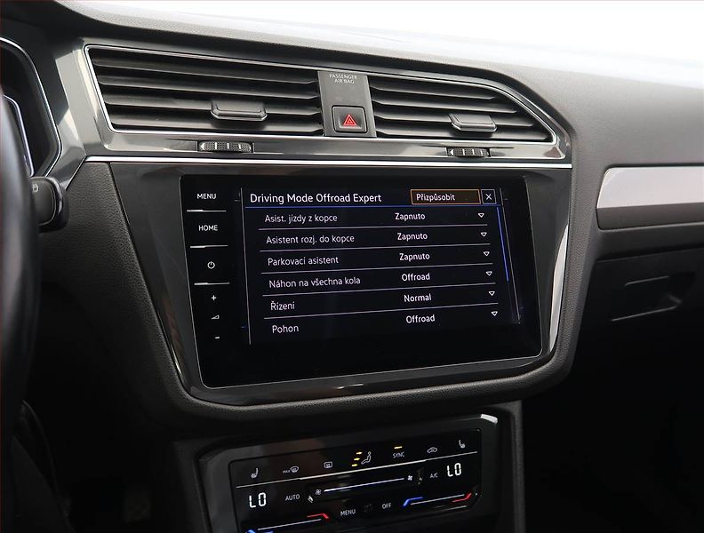 Volkswagen Tiguan Allspace (2022) Life 2.0 TDI, digi klima - fotka 21 z 31