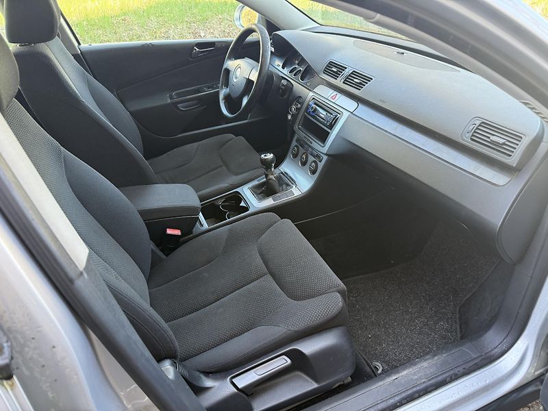 Volkswagen Passat 1,9 TDI 77kW - fotka 10 z 17