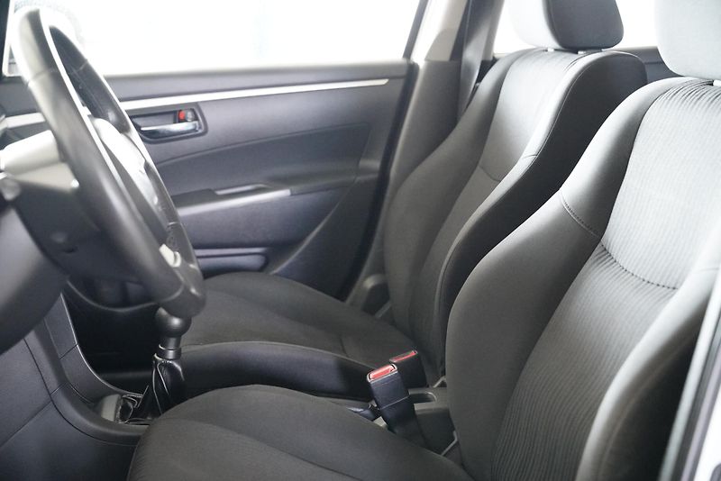 Suzuki Swift - fotka 11 z 20