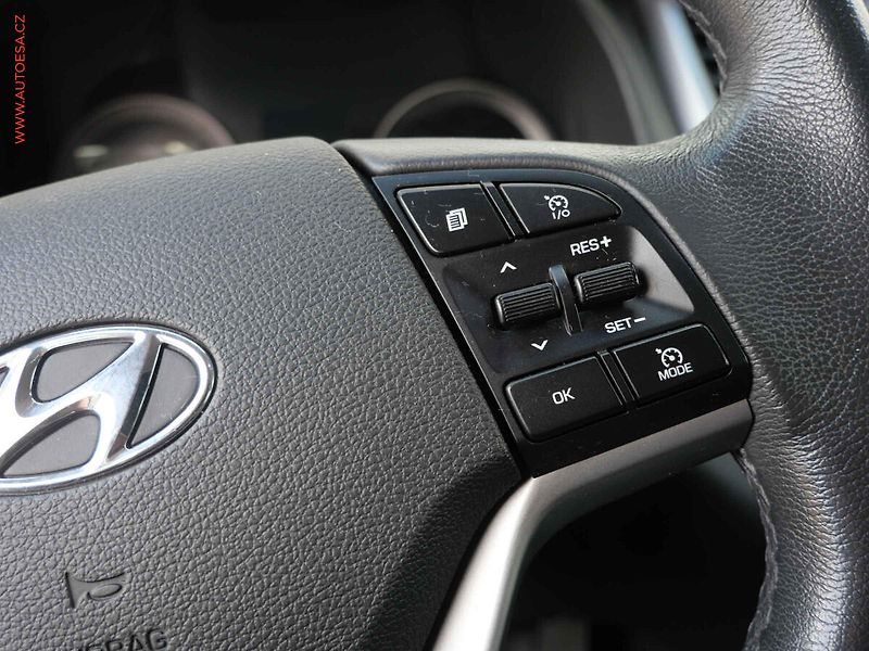 Hyundai Tucson (2015) 2.0CRDi 4x4, 1.maj,ČR, AT - fotka 13 z 30