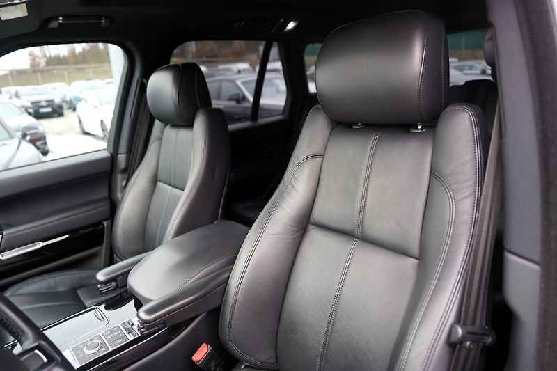 Land Rover Range Rover 3.0 SDV6 Vogue/4x4/260 PS/ČR - fotka 24 z 48