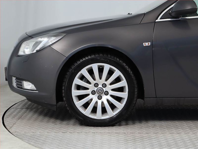 Opel Insignia (2013) Cosmo 2.0 CDTI, 4X4 - fotka 13 z 18