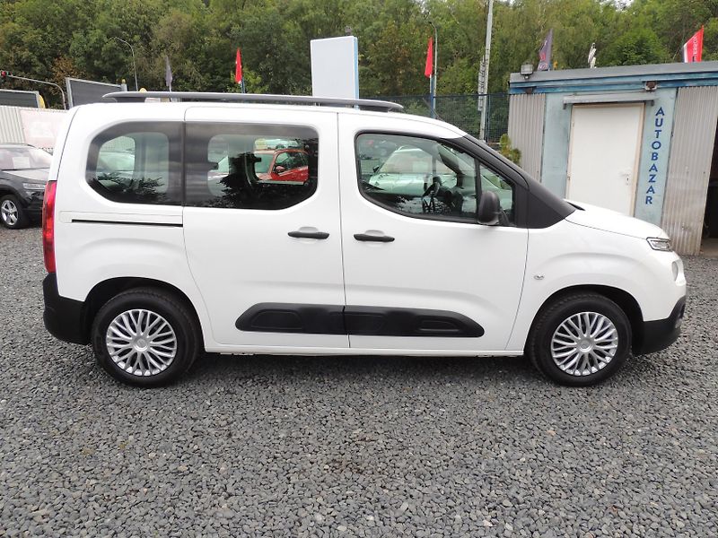 Citroën Berlingo (2019) 1.2Puretech,Live,81kw,ČR,1.maj - fotka 4 z 55