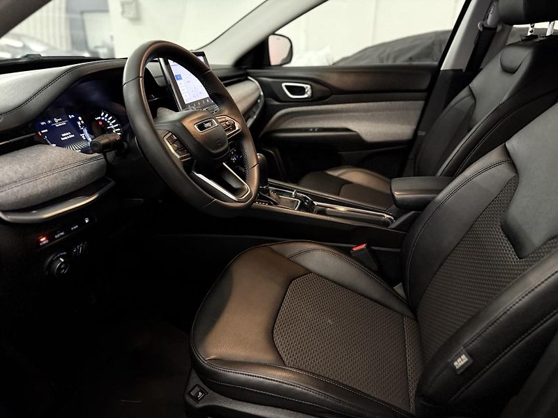 Jeep Compass (2021) 1.3 T4 PHEV 190CV, 4X4,ZÁRUKA - fotka 59 z 75
