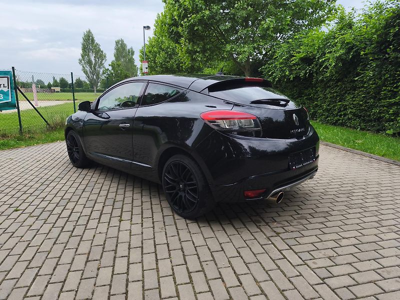 Renault Mégane 2.0 Tce 220 GT - fotka 7 z 28