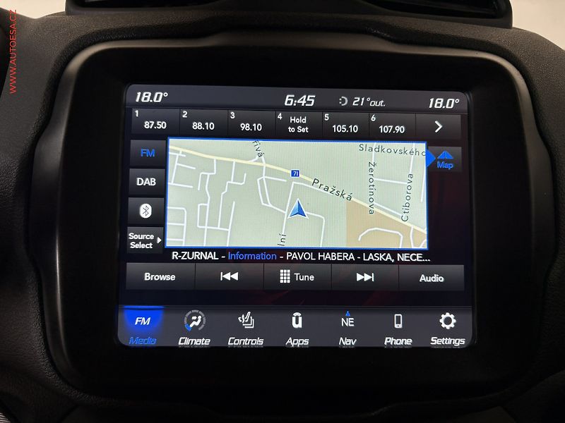 Jeep Renegade (2018) 1.0 T-GDi, Limited, navi - fotka 11 z 18