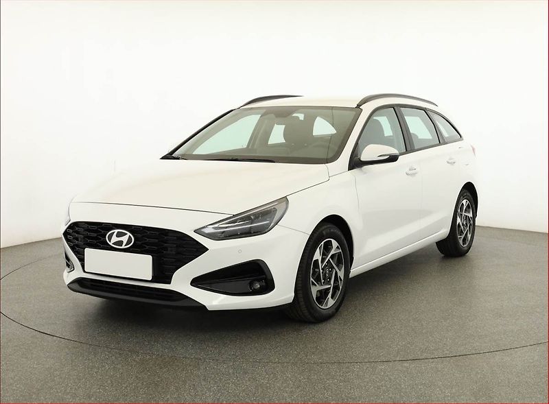 Hyundai i30 (2024) Smart 1.0 T-GDI, ČR,1.maj - fotka 2 z 20