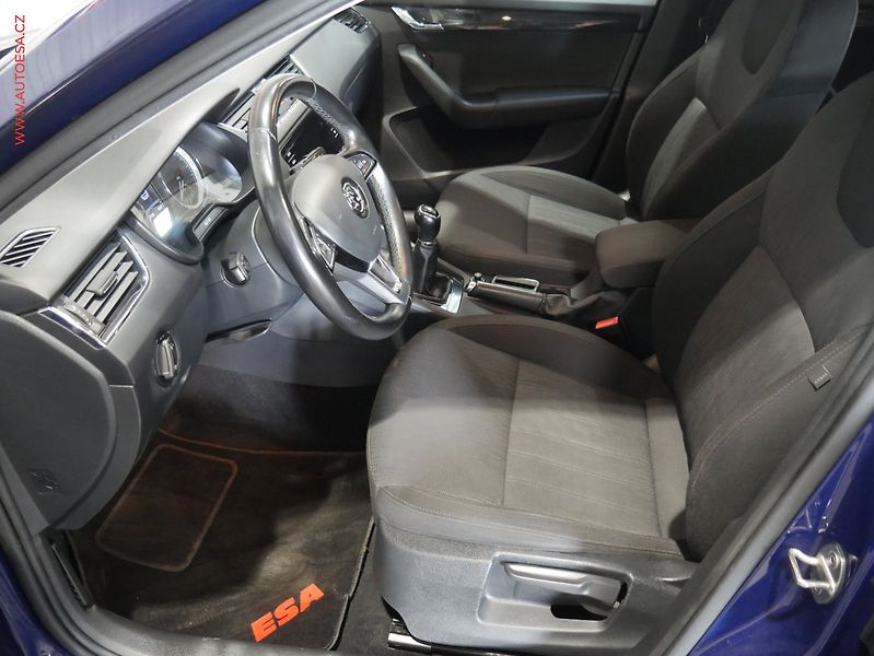 Škoda Octavia (2018) 2.0TDi, ČR, Style, LED - fotka 9 z 21