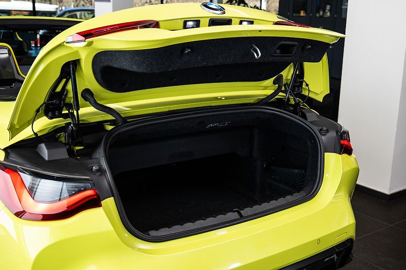 BMW M4 Cabrio xDrive Competition 360 - fotka 20 z 25