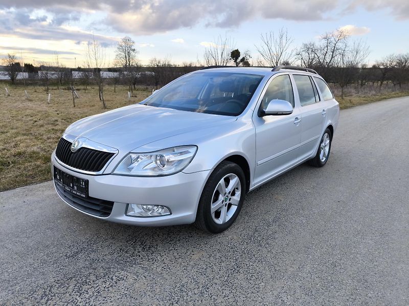 Škoda Octavia 1,6MPI 75kW SERVISKA 1 MAJITEL - fotografie inzerátu