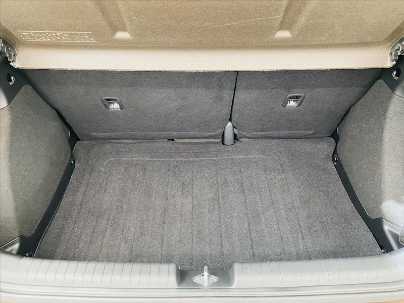 Hyundai i20 1,2 i 55kW 1.Majitel - fotka 18 z 22