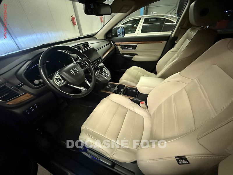 Honda CR-V (2019) 1.5 i-VTec, ČR, 4x4, AT - fotka 3 z 3