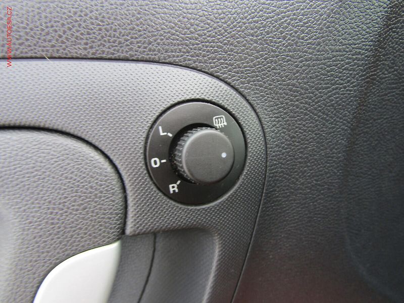 Škoda Fabia (2008) 1.2i, ČR, Ambiente - fotka 14 z 14