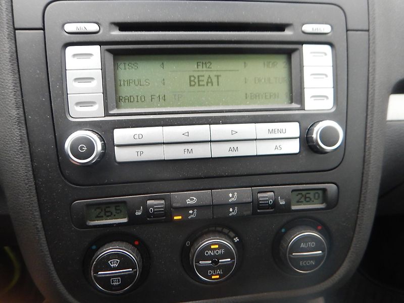 Volkswagen Golf 1.9 TDi 77 kw - fotka 14 z 14