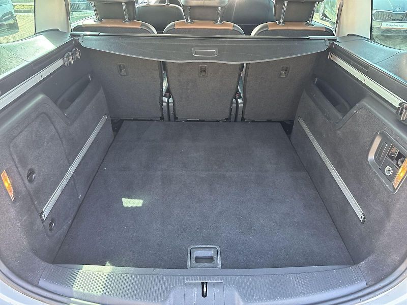 Seat Alhambra (2014) 2.0 TDI DSG Style - fotka 26 z 31
