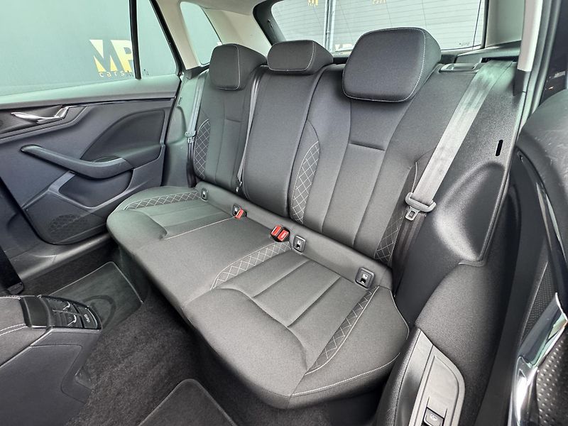 Škoda Kamiq (2021) 1.0TSi DSG Style, Kamera, ACC  - fotka 17 z 43
