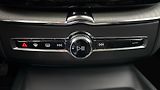 Volvo XC60 2.0 T8 AUT AWD Ultra Dark - náhled 13
