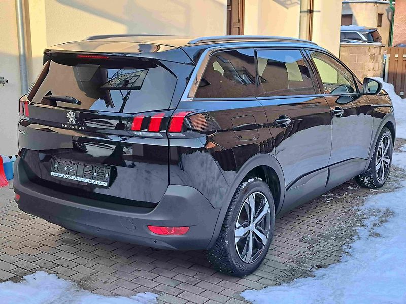 Peugeot 5008 (2019) 1,2 PT EAT8 18ALU PDC NAVI - fotka 3 z 20