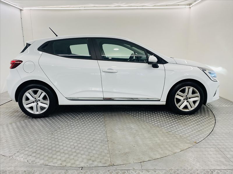 Renault Clio 1,0 TCe 74kw LED 1. maj. ČR - fotka 24 z 26