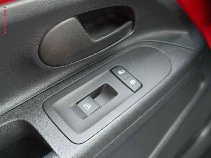 Škoda Citigo (2012) 1.0i, ČR, servis.kniha, AC - fotka 11 z 14