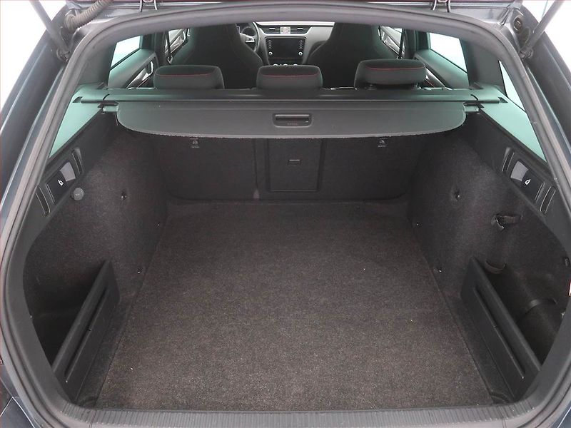 Škoda Octavia (2019) 2.0 TDI, Automat, Serv.kniha - fotka 14 z 18
