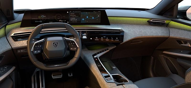 Peugeot 5008 GT Plug-in HYBRID 195 e-DCS7 - fotka 6 z 6