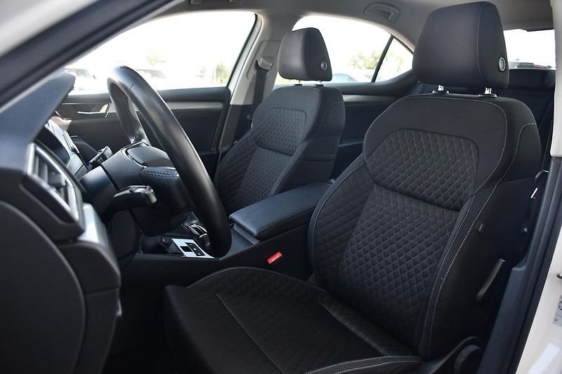 Škoda Superb 1.5TSi 110kW MT CARPLAY  - fotka 12 z 51