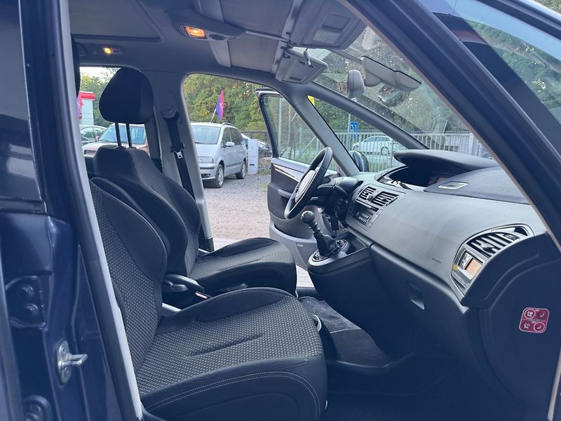 Citroën C4 Picasso (2013) 2.0 HDi - fotka 15 z 24