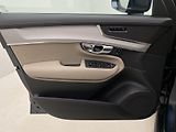 Volvo XC90 (2026) T8 AWD Plug-in CORE 7m - náhled 7