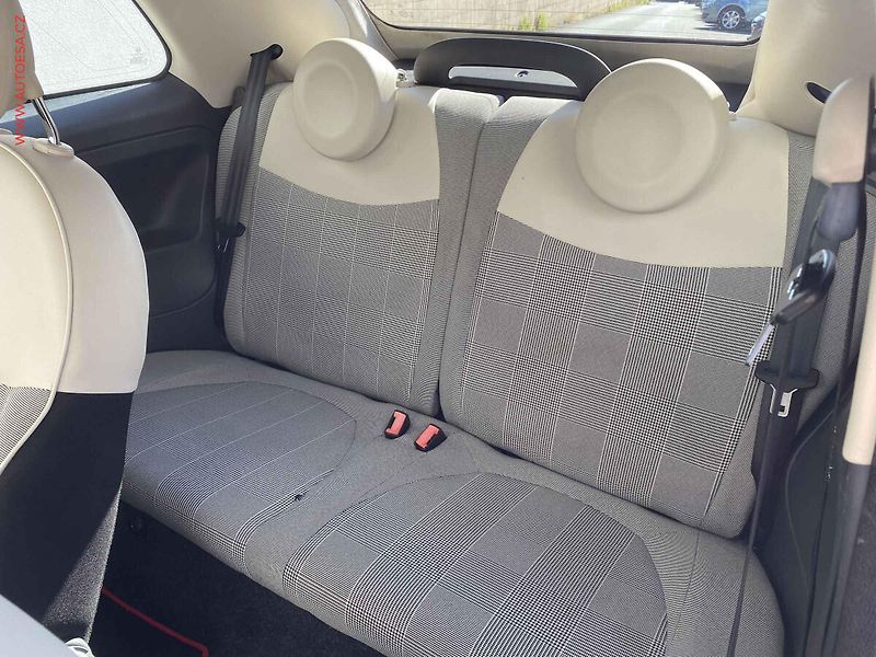Fiat 500 (2015) 1.2i Cabrio, AT, AC, park - fotka 10 z 15