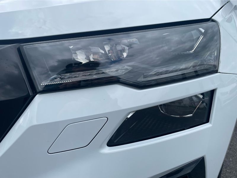 Škoda Karoq 1.5 TSi DSG 7st. SPORTLINE - fotka 28 z 29