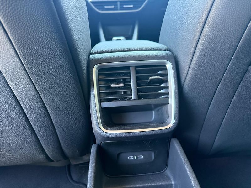 Škoda Octavia Top Selection 2.0 TDI 110kw DS - fotka 23 z 27