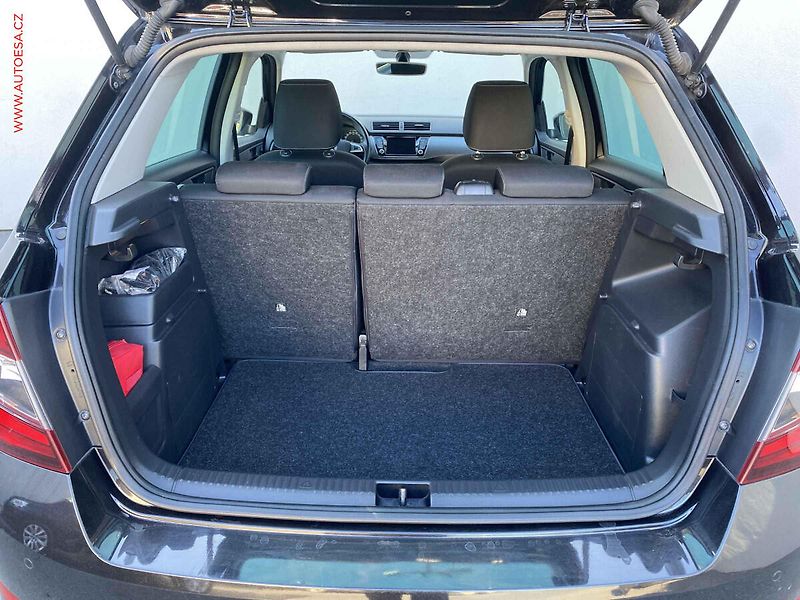 Škoda Fabia (2018) 1.0 TSi, Clever, navi - fotka 7 z 17