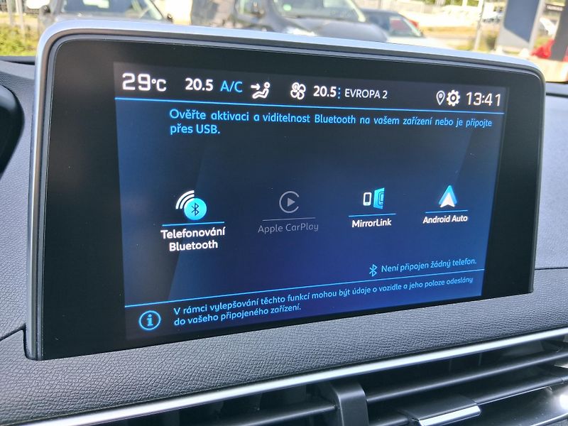 Peugeot 3008 ALLURE 1.2 PureTech 96 kW  - fotka 16 z 23
