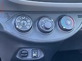 Toyota Yaris (2016) 1.0VVT-i, AC - náhled 13