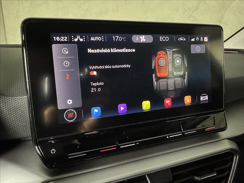 Seat Leon 1,4 TSi  e-Hybrid FR Line LED - fotka 41 z 50
