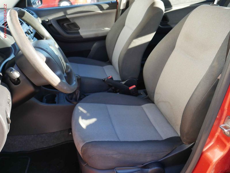 Škoda Fabia (2008) 1.2i, ČR, AC, tažné - fotka 9 z 15