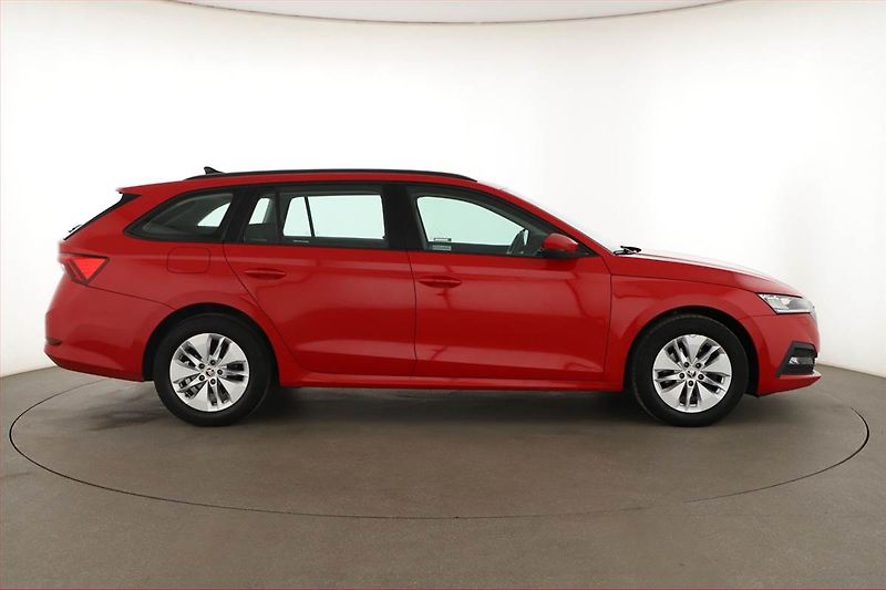 Škoda Octavia (2020) 1.5 TSI, ČR,1.maj, Tempomat - fotka 6 z 19
