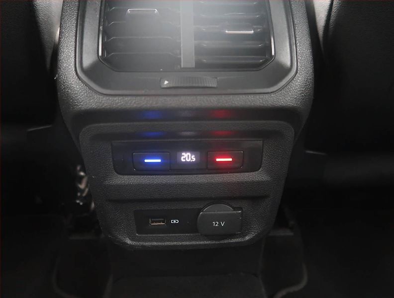 Volkswagen Tiguan Allspace (2019) R-Line 2.0 TSI - fotka 23 z 25